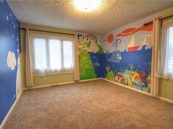 4th image of 1139 Canterbury Ct