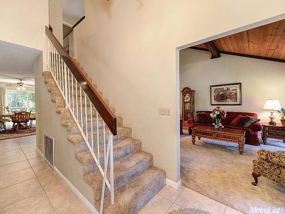 5th image of 5313 Dawn Oak Ln