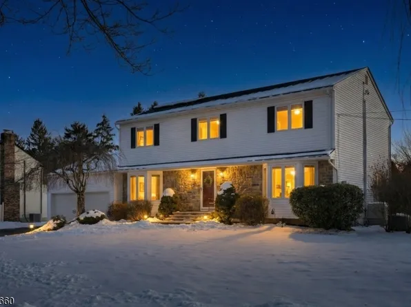 2 Mettle Ln, Roxbury Twp., NJ 07885