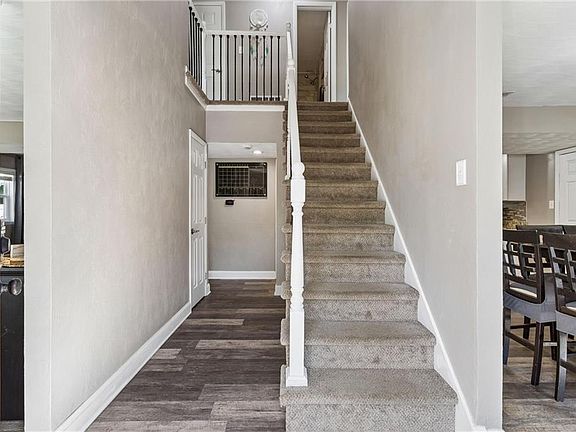 5th image of 111 Deerfield Blvd