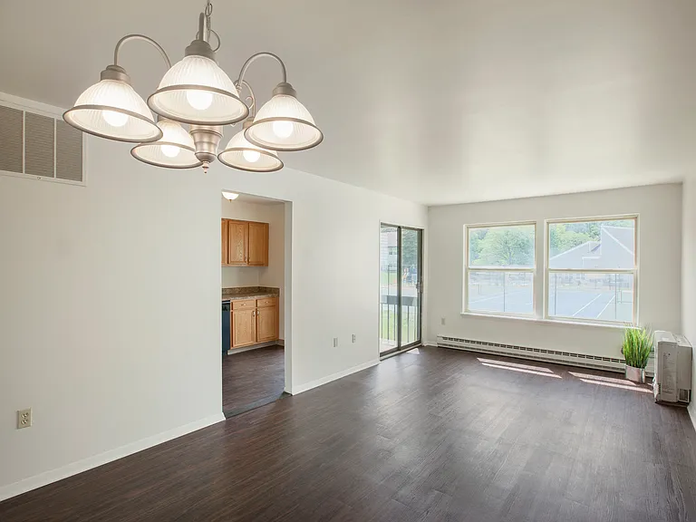 Colonie East Apartments — Photo 8