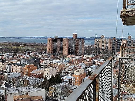 3rd image of 2475 W 16th St APT 18F
