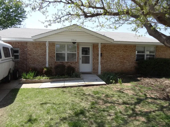 1704 Wind Hill Rd, Norman, OK 73071