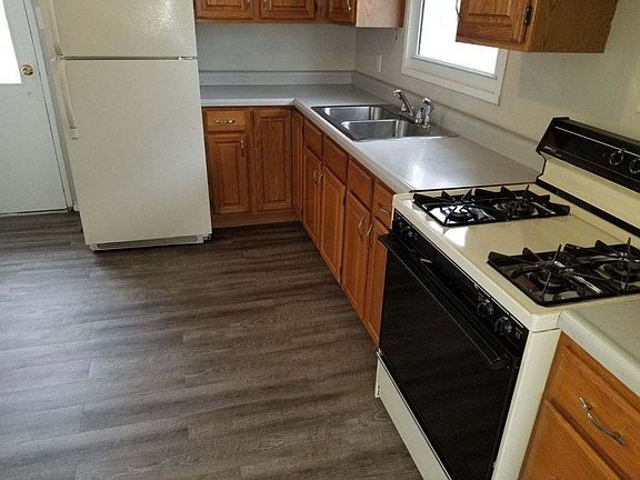 2nd image of 2733 Dakota Dr