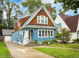 740 W Cambourne St, Ferndale, MI 48220