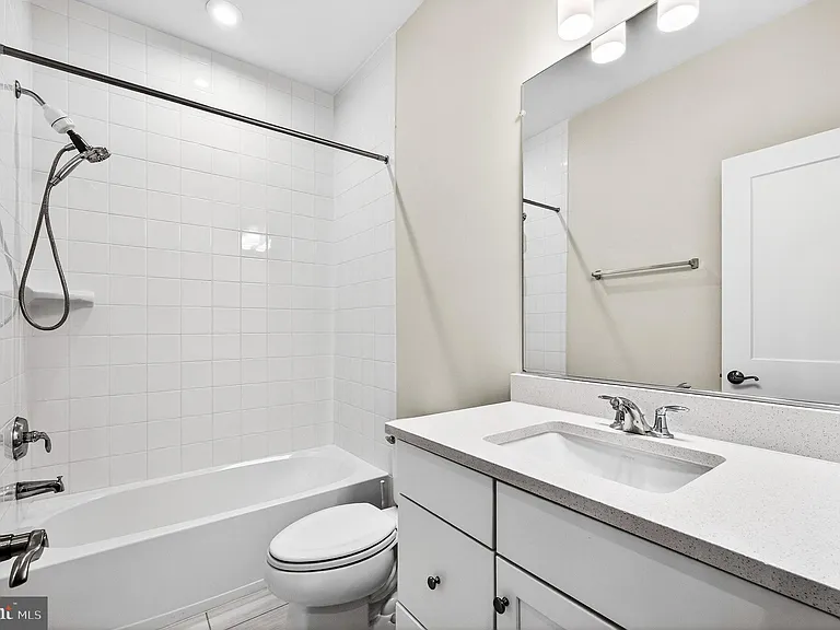 2421 Liberty Loop — Photo 25