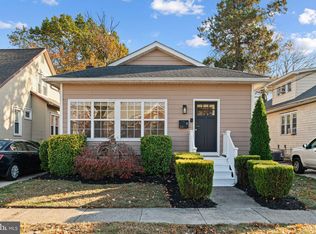2016 W High St, Haddon Heights, NJ 08035