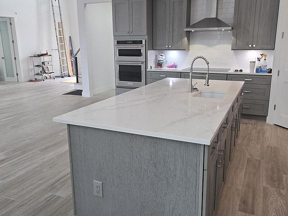 4th image of 508 Magnolia Ave