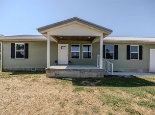 20022 Ostrich Ln, Lebanon, MO 65536