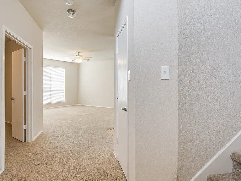 5824 Melanie Ct — Photo 25