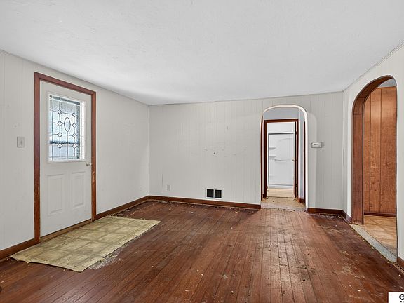 3rd image of 702 S 15th St