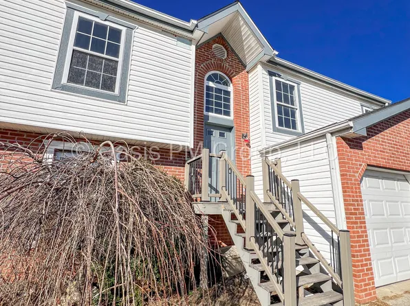 2278 Golden Leaf Ln, Columbus, OH 43223