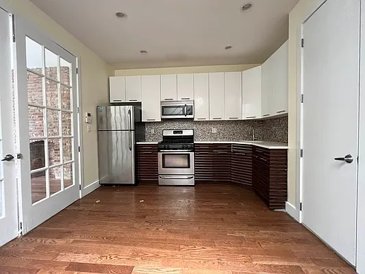 Rented by Doorway NYC, LLC | media 24