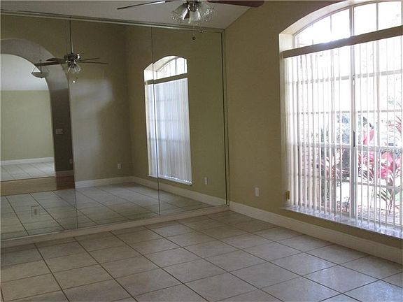 3rd image of 725 Hallowell Cir