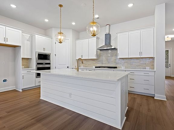 The Ingrid - Kitchen