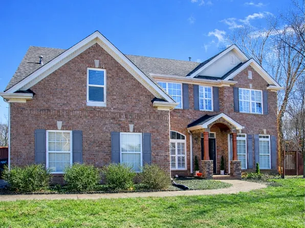 4833 Rainer Dr, Old Hickory, TN 37138