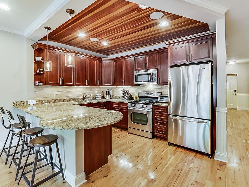 1st image of 5137 N Ashland Ave #1