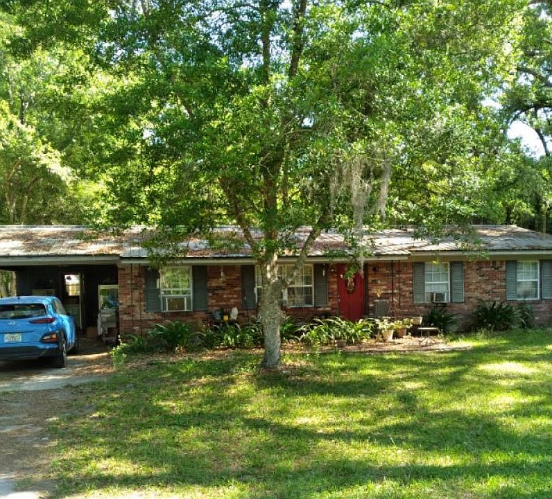 1st image of 203 SW Dockery Ln