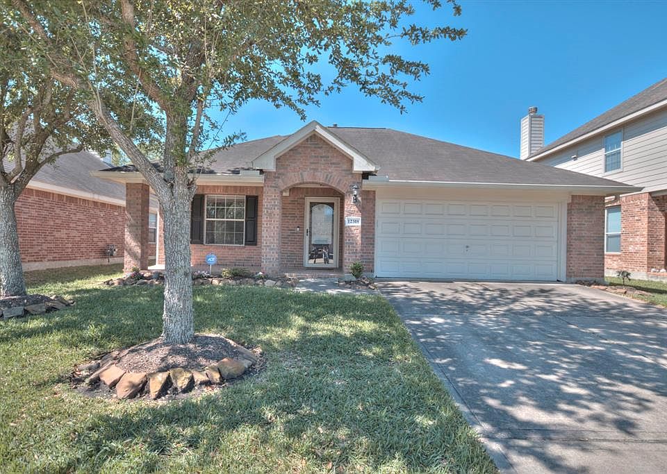 1st image of 12318 Carmel Dale Ln