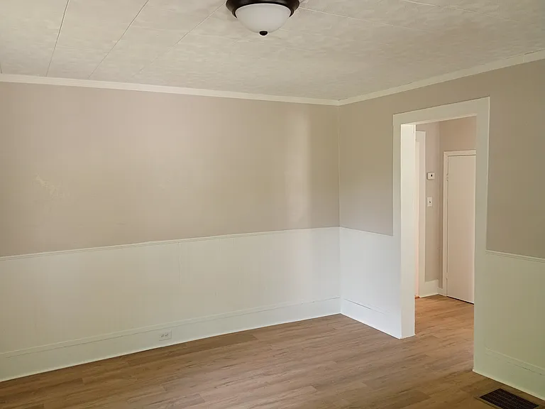 534 N Grant St — Photo 11