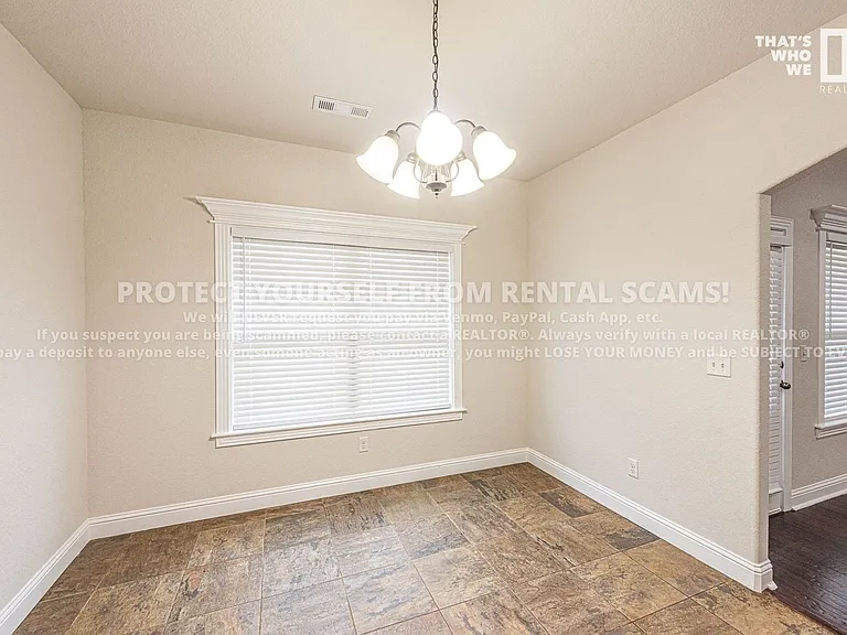 3834 E Zion Rd — Photo 8