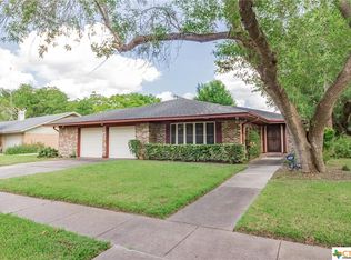 2605 Bon Aire Ave, Victoria, TX 77901