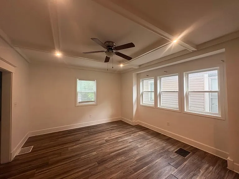 2857 Indianapolis Ave — Photo 5