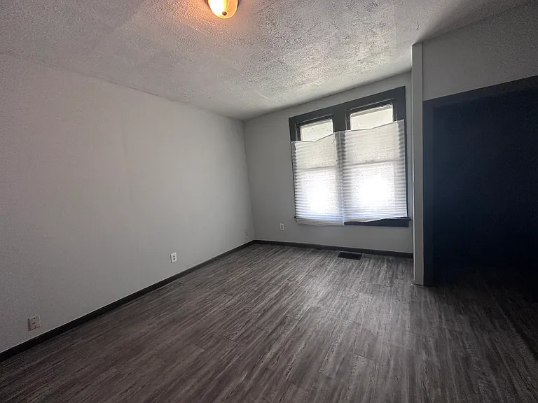 612 South St — Photo 8