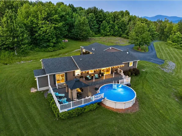 4 Sleepy Hollow Road, Essex, VT 05452