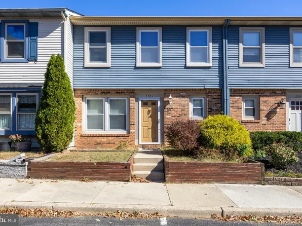 2203 Elberta Ln, Marlton, NJ 08053