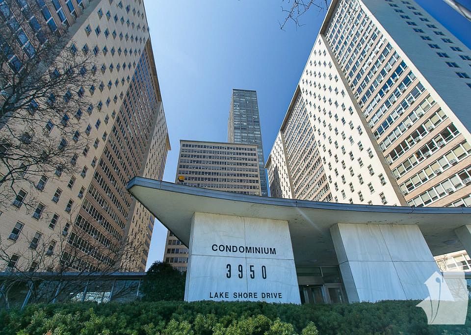 1st image of 3951 N Lakeshore Dr #878401