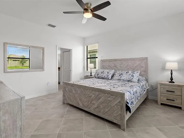 1638 Saddlewood Cir — Photo 23