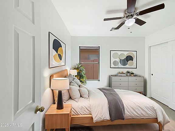 4th image of 46027 W GUILDER Avenue
