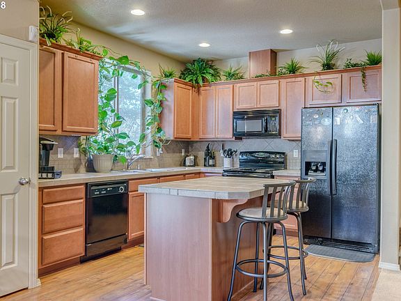 5th image of 2635 NE 88th Pl
