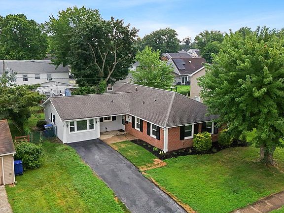 3rd image of 56 Marboro Ln
