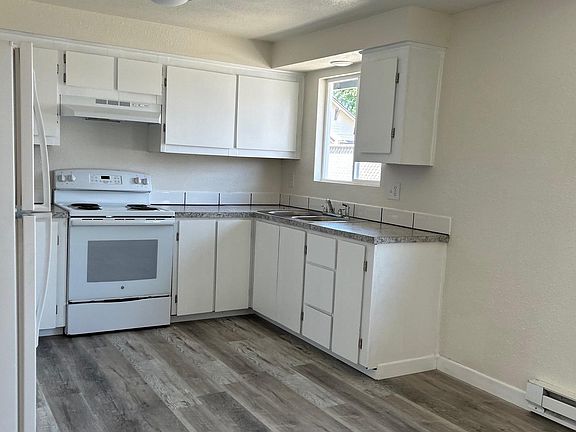 4th image of 814 S 8th Ave APT B