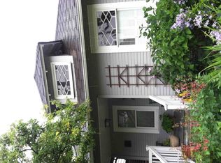 607 NE 78th St, Seattle, WA 98115