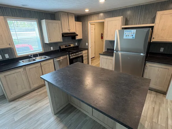 4763 Oak Lawn, Kalamazoo, MI 49009