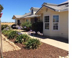 17534 Hillside Dr, Lodi, CA 95240