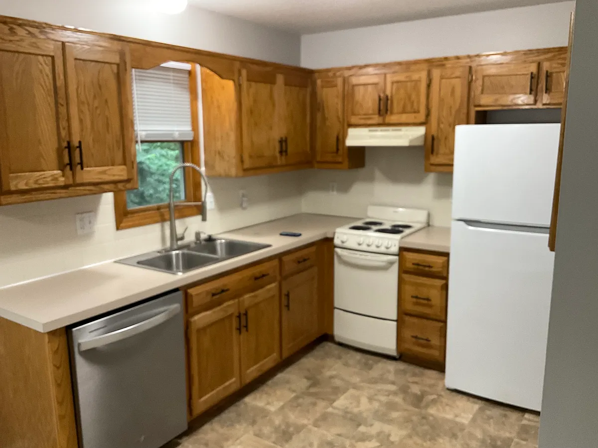 Kitchen - 117 Dorsey St #117