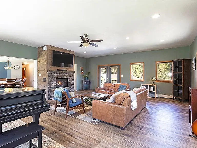 4020 Wakantanka Way — Photo 20