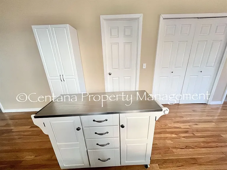 838 W Park St — Photo 25
