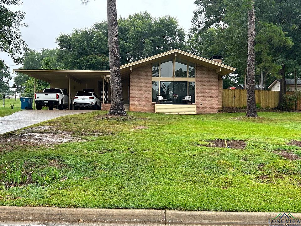 1st image of 15 Cherrywood Cir