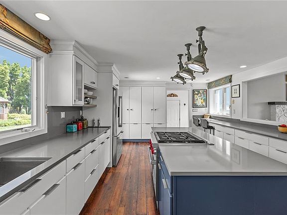 4th image of 11 Stonegate Rd