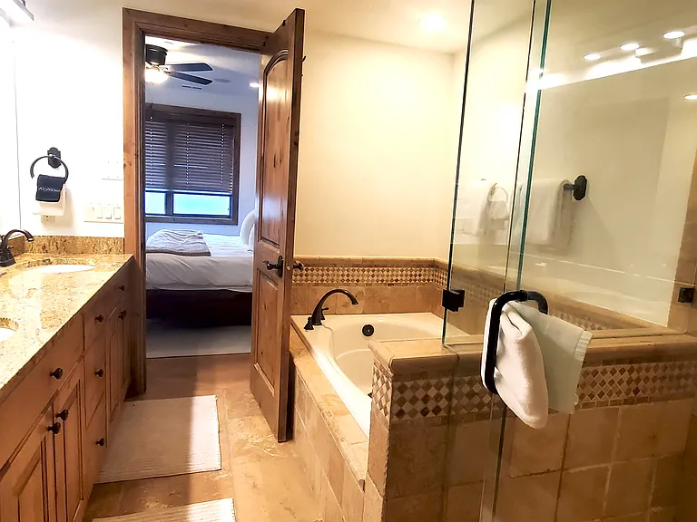 1238 Hailstone Dr — Photo 29