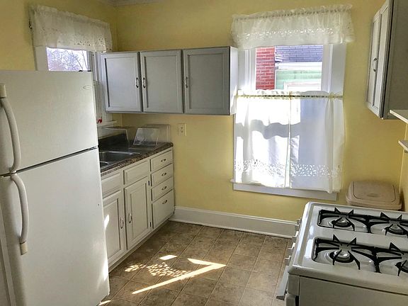 5th image of 647 N Buckeye St