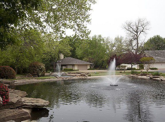 Community has beautifully landscaped grounds