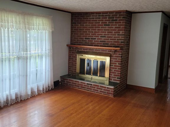 5th image of 3905 Moorman Dr