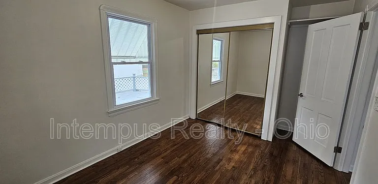 360 E 326th St — Photo 18