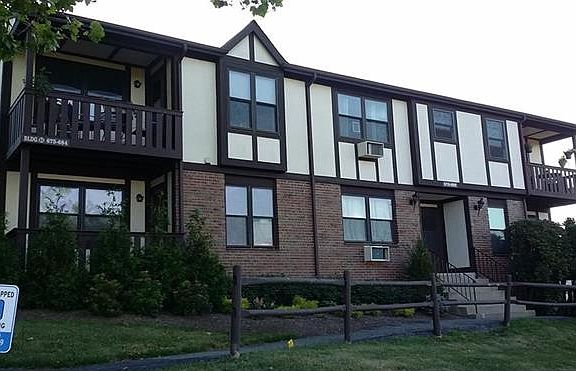 3rd image of 675 Sierra Vista Ln